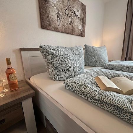 Ferienwohnung Hansezauber In Staedtische Bestlage شترالسوند المظهر الخارجي الصورة
